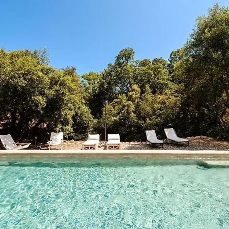 Helloapulia - Trulli Di Nifra Panoramic Hill Villa