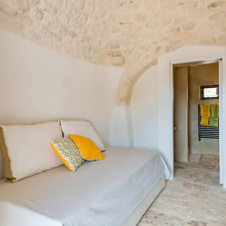 Helloapulia - Trulli Di Nifra Panoramic Hill Villa *