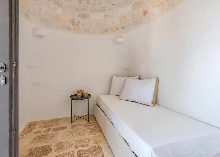 Helloapulia - Trulli Di Nifra Panoramic Hill Villa